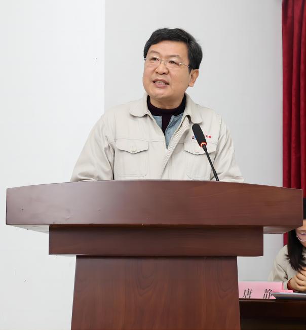 邱文鵬作黨風廉政建設(shè)工作和反腐敗工作報告_副本(1).jpg